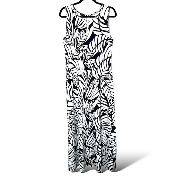 TALBOTS Graphic Botanical Maxi Jersey Knit Dress Back Zipper Black / White Sz M - Picture 3 of 10